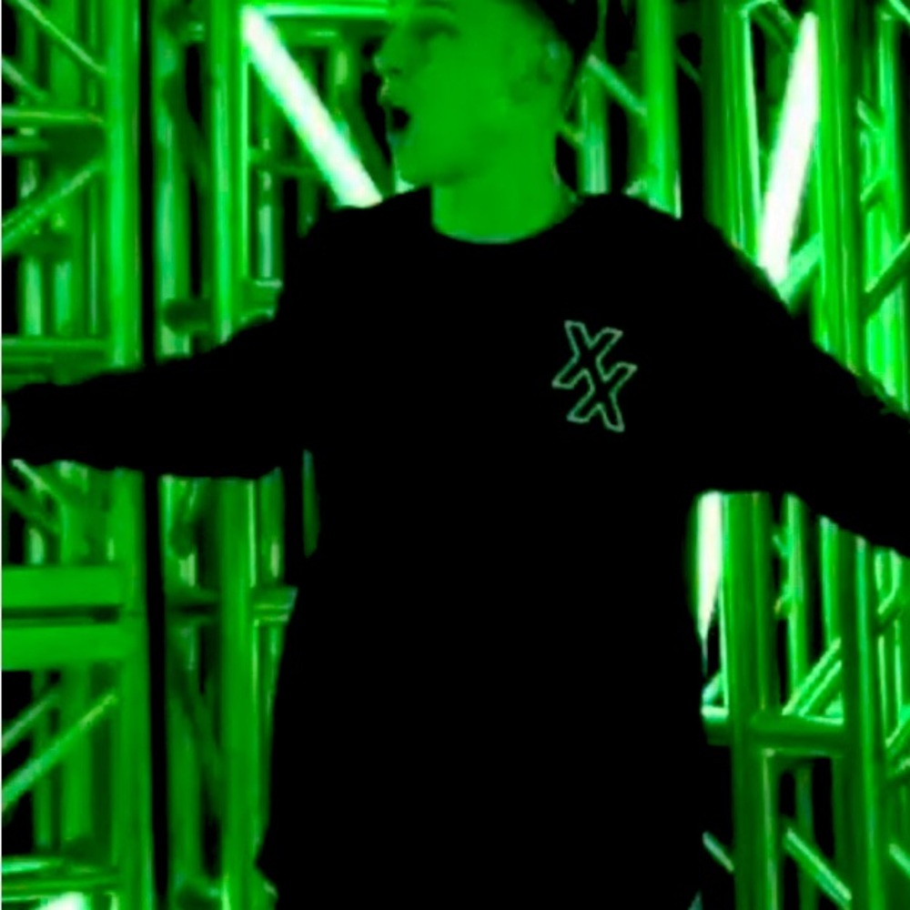 Rare Like New Machine Gun Kelly Going Thru Shit Longsleeve Shirt Size. Medium